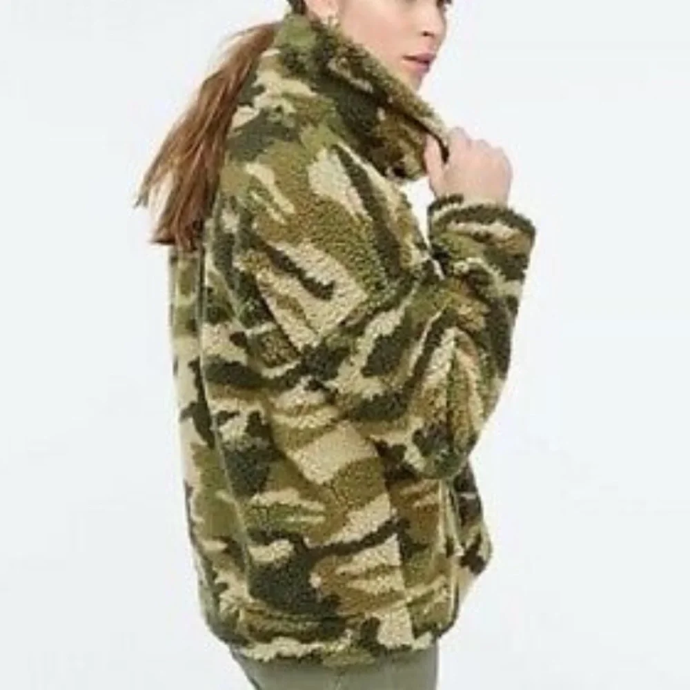 J. Crew Vintage Sherpa Fleece Pullover Jacket Camo Camouflage Olive Army Green